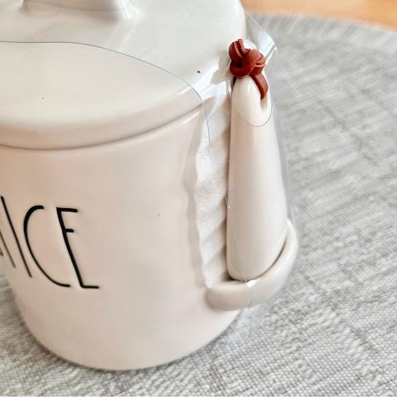 Rae Dunn SPICE Ceramic Container with Lid and Spoon NEW!!! - Picture 4 of 5